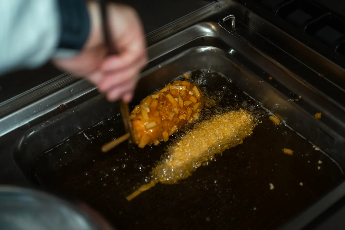 Smažení corndogu